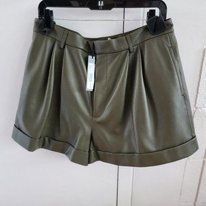 ALICE + OLIVIA LEATHER CONRY SHORT NWT SIZE 14